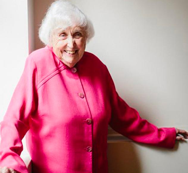 Elizabeth McCormack Elizabeth McCormack